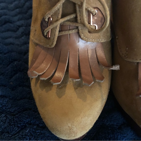 Michael Kors suede leather 7 1/2 platform wedge - Picture 3 of 6